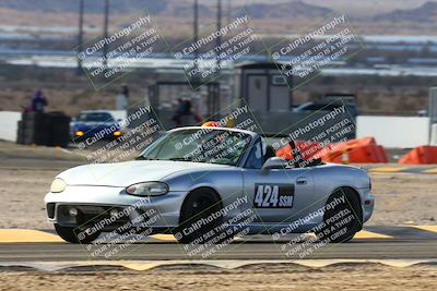 media/Jan-26-2025-SCCA SD (Sun) [[bcf61ed115]]/4-Women Novice/Session 2 (Turn 2)/